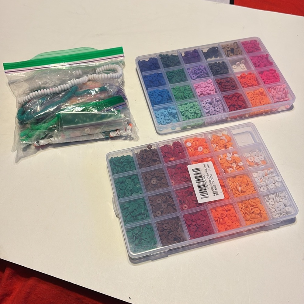 Colorful Rainbow Clay Beads Set for Crafting - Picture 6 of 7